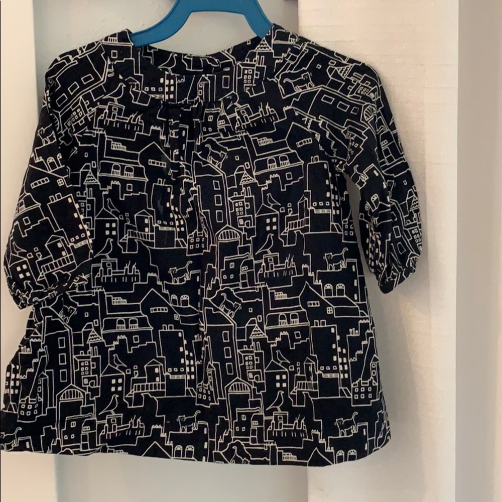 City theme black tunic